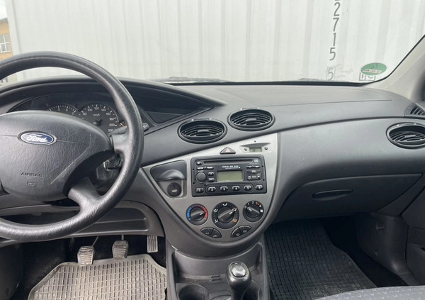 Ford Focus cena 4900 przebieg: 150000, rok produkcji 2004 z Kostrzyn małe 121